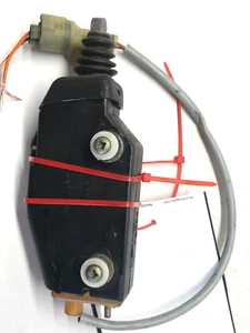 1999 LAND ROVER DISCOVERY Rear Door Lock Actuator Driver Left Side OEM - Picture 1 of 22