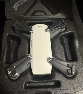 DJI Spark Drone with one battery (White) Stabilized Gimbal Camera - Picture 1 of 5