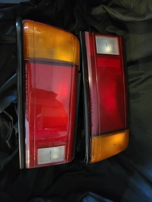 1988-1989 Honda Civic Sedan Taillight Set OEM - Image 1 of 4