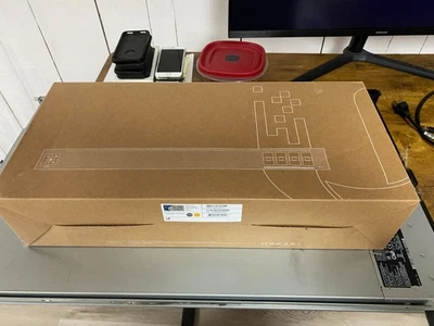 Ubiquiti USW - Switch di livello 2 di aggregazione con 8 porte 10G SFP+ - Immagine 1 di 3