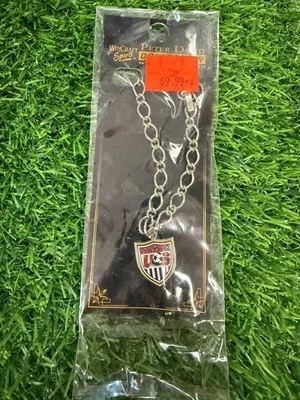 Pulsera WinCraft Sports de fútbol estadounidense Foto 1 de 2