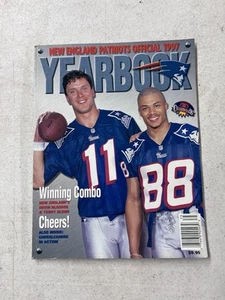 New England Patriots - "1997 Official Yearbook" NFL - Football - Drew Bledsoe - Top! - Bild 1 von 3