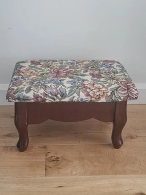 Vintage Floral Storage Footstool Upholstered Tapestry Style & Curved Wooden Legs - Image 1 of 4