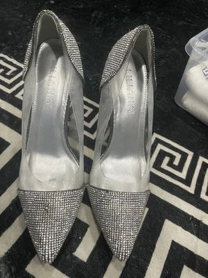 Zapatos de salón con punta Liliana talla 8 Foto 1 de 4