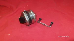 Working Vintage Zebco Spinner Model 33 Spin Cast Fishing Reel - Picture 1 of 5