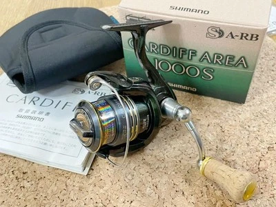 Shimano 08 Cardiff Area 1000S Spinnrolle top gebraucht / mit Box & Tasche - Bild 1 von 4