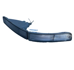 1990 LEXUS LS400 Front Parking Turn Signal Lamp Bumper Mounted Passenger Side RH - Picture 1 of 15