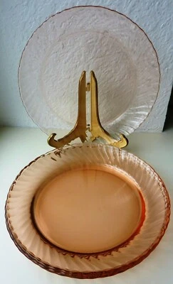 Набор из 4 салатных тарелок Arcoroc France Pink Swirl 7 3/4 дюйма - Изображение 1 из 4