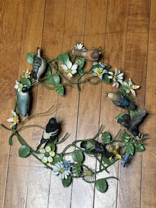 WALL HANGING TOLE WARE Metal WREATH BIRDS FLOWERS Sculpture - Picture 1 of 6