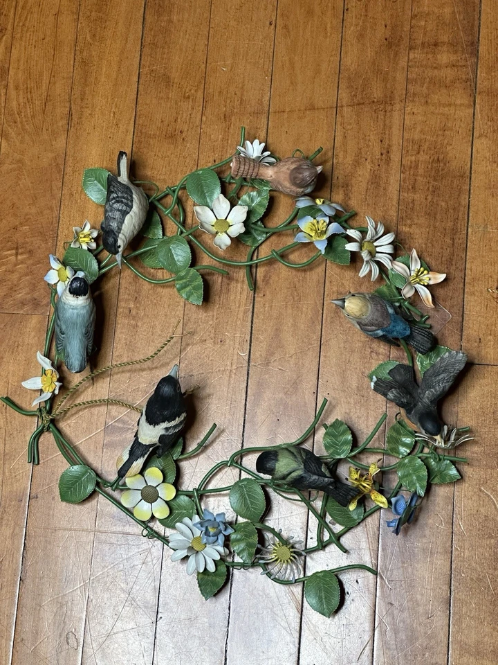 WALL HANGING TOLE WARE Metal WREATH BIRDS FLOWERS Sculpture - Image 1 of 4