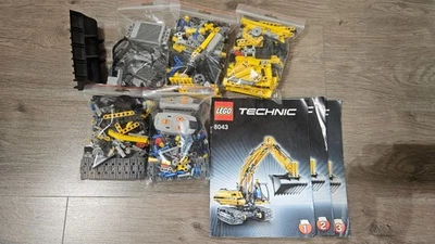 Lego 8043 - Motorized Excavator inkl. Aufbauanleitung - Bild 1 von 3