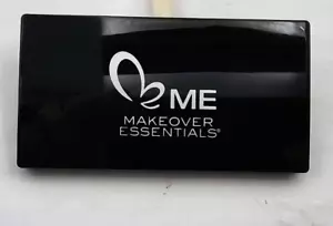 Me Makeover Essentials Mystic Eyes Cream Eyeliner Colors Mirrored Case Sealed - Picture 1 of 2