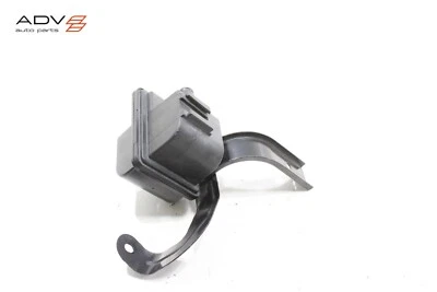 2017 - 2022 NISSAN ROGUE SPORT FUEL VAPOR CANISTER FILTER & BRACKET OEM - Image 1 of 4