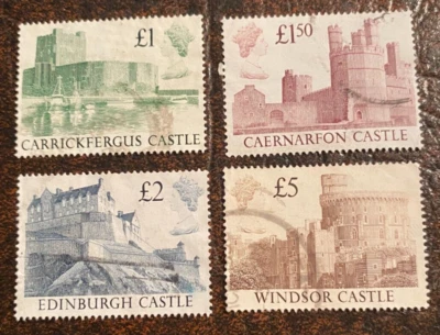 Great Britain Elizabeth II - Sc# 1230-1233 Castles -High Values Used - CV $16.65 - Image 1 of 2