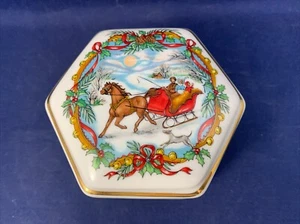 Heritage House Melodies of Christmas Jingle Bells Porcelain Music Box 1988 - Picture 1 of 12