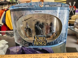 LOTR Play Along Armies of Middle Earth Soldiers & Scenes RINGWRAITHS NIB - Picture 1 of 21