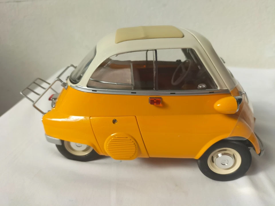 1/12 BMW Isetta 250 Export 1960 Premium ClassiXXs art. 10003 1:12 pastel orange - Immagine 1 di 4
