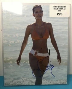AUTHENTIC ORIGINAL SIGNED HALLE BERRY SWIMSUIT JINX JAMES BOND DIE ANOTHER DAY  - Picture 1 of 2