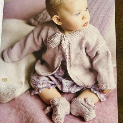 Debbie Bliss Knitting Pattern Book Easy Knits 25 Simple Designs Child & Adults - Image 1 of 4