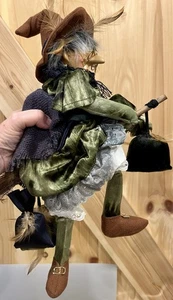 Show-Stoppers, Inc WANDA R190 Hanging Witch Riding Broom Green Collectible - Picture 1 of 16