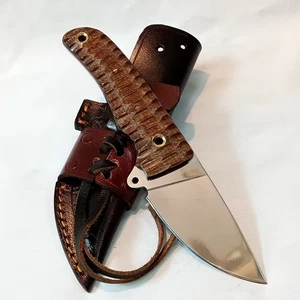 Compact Handmade D2 Steel Hunting Skinner Bushcraft Tool with Leather Holster - Picture 1 of 8