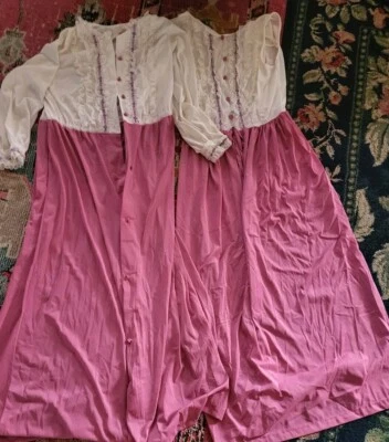 VTG Womens M Gilead Peignoir robe nightgown set pink lace embroidered daisy set - Image 1 of 4