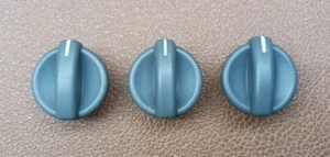 1997-2002 Pontiac Firebird Climate Control Heat A/C Knobs AC - Picture 1 of 2
