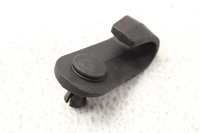 Pestillo de gancho BMW M5 2012-2016 12-16 Foto 1 de 4