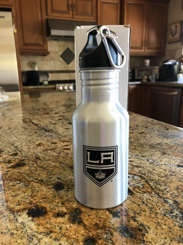 LOS ANGELES KINGS ALUMINUM WATER BOTTLE Cover