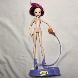 RARE Mattel Winx Club Singsational Magic Tecna Doll, Stage & Boots Working 2005 - Afbeelding 1 van 12