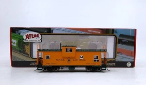 Atlas 20000562 HO Scale MEC Extended Vision Caboose #653 MT/Box - Picture 1 of 4