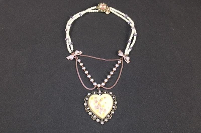 Betsey Johnson Vintage Bows Heart Lucite Flowers Crystal Pearls Necklace - Image 1 of 4
