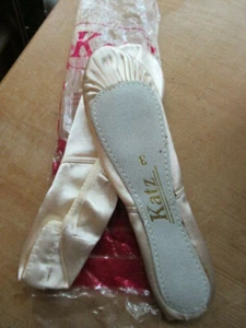 KATZ DANCEWEAR BALLET SHOES SIZE 3 IVORY ADULT DANCE SHOES BRIDESMAID - Picture 1 of 3