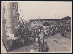 Original Foto aus Tsingtau Hafen - Bild 1 von 1