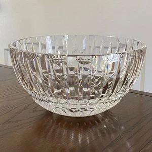 Unmarked 4" x 8" Crystal Bowl Vertical & Notch Cuts on Body, Half Circles at Rim - Picture 1 of 18