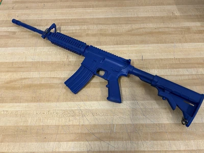 Pistola de rifle de entrenamiento azul plástico DPMS Ring modelo A-15 Foto 1 de 3