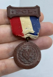 Antique Daughters of Union Veterans of the Civil War Medal With Ribbon 1861-1865 - Picture 1 of 9