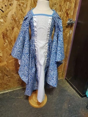 Vestido renacentista/medieval para niñas talla 3-4 Foto 1 de 4