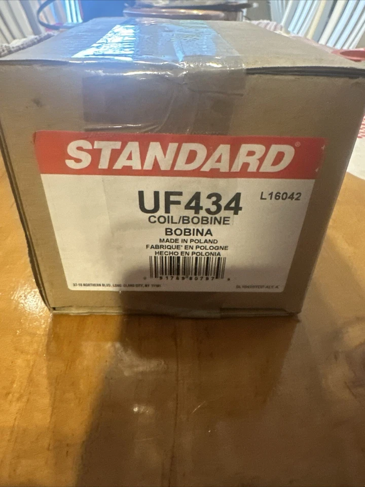 Bobina de encendido UF-434 para camioneta Chevy Express SaVana Chevrolet Silverado 1500 Foto 1 de 1