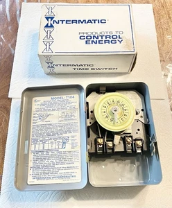 Intermatic T104 24 Hour Mechanical Timer 208V–277V - Picture 1 of 8