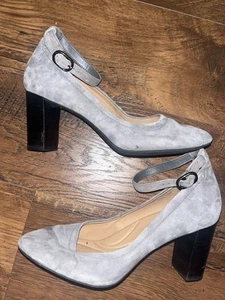 CLARKS Artisan Chryssa Jana Gray Suede Ankle Strap Pump Dress Heels Size 8.5 - Picture 1 of 9