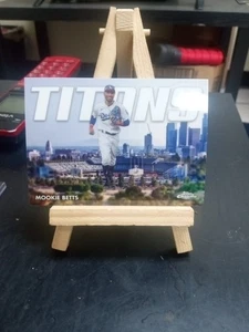 Mookie Betts 2023 Topps Chrome Titans Insert #CT-18 Los Angeles Dodgers - Bild 1 von 2