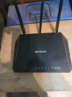 NETGEAR Nighthawk AC2600 Smart WiFi Router (R7450) - Image 1 of 2