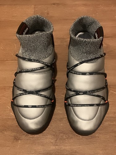 Scarpe da ginnastica Adidas taglia 9