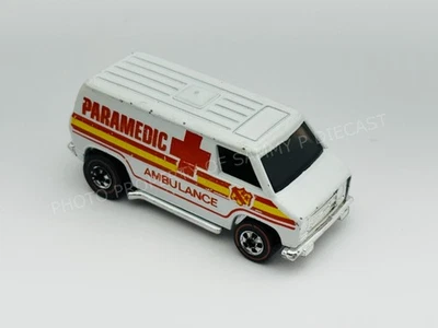 Hot Wheels Redline FURGONETA PARAMÉDICA Esmalte Blanco Colores Voladores ¡Bonito!! Foto 1 de 4