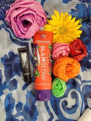 Glamglow Tropical cleanse Daily Exfoliating Cleanser Full Size Plus Bonus NEW - Image 1 of 3