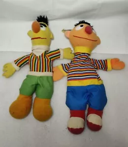 Sesame Street Plush 1981 Bert And Ernie Vintage 50cm - Picture 1 of 18