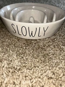Le Tauci Pet bowl eat slowly maze rae dunn 8 in ceramic never used - Picture 1 of 3