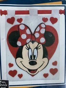 Minnie Mouse Felt Applique Wall Hanging Kit NIP Caron 8x10 in - Picture 1 of 9