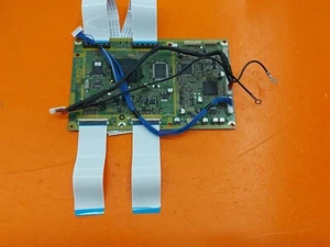 ⭐️⭐️⭐️⭐️⭐️ TV Panasonic D Logic Board TZTNP010YDS w Flex Ribbons & Cables - Picture 1 of 3
